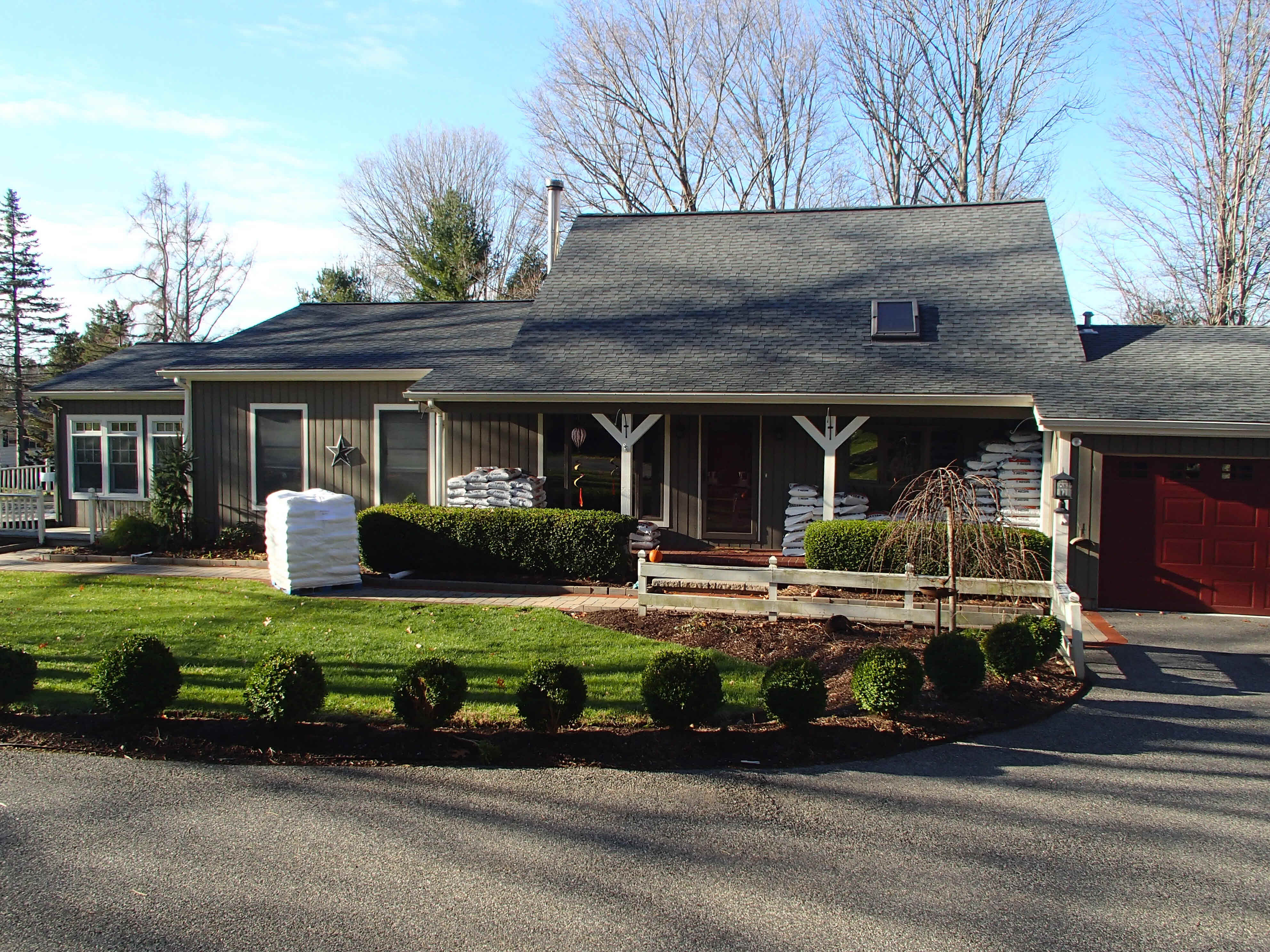 Building photograph for 12 BLUEBERRY HILL RD